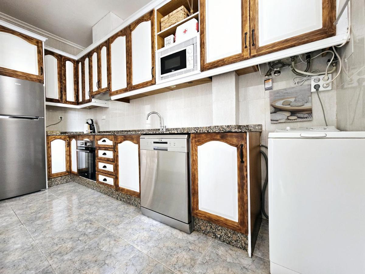Cozynest - With Terrace Appartement