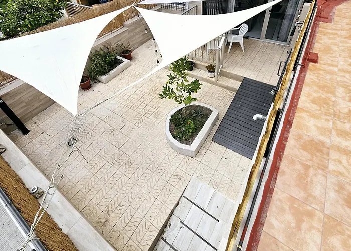 Cozynest Alicante - Apartment With Terrace